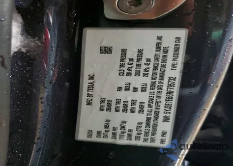 2024 Tesla Model 3 z USA, uszkodzony, nr VIN 5YJ3E1EB6RF795732